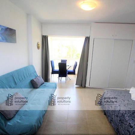 135 Agata Apartamentos. Piscina Y Playa. A Corta Distancia Del Centro. เบนัลมาเดนา ภายนอก รูปภาพ