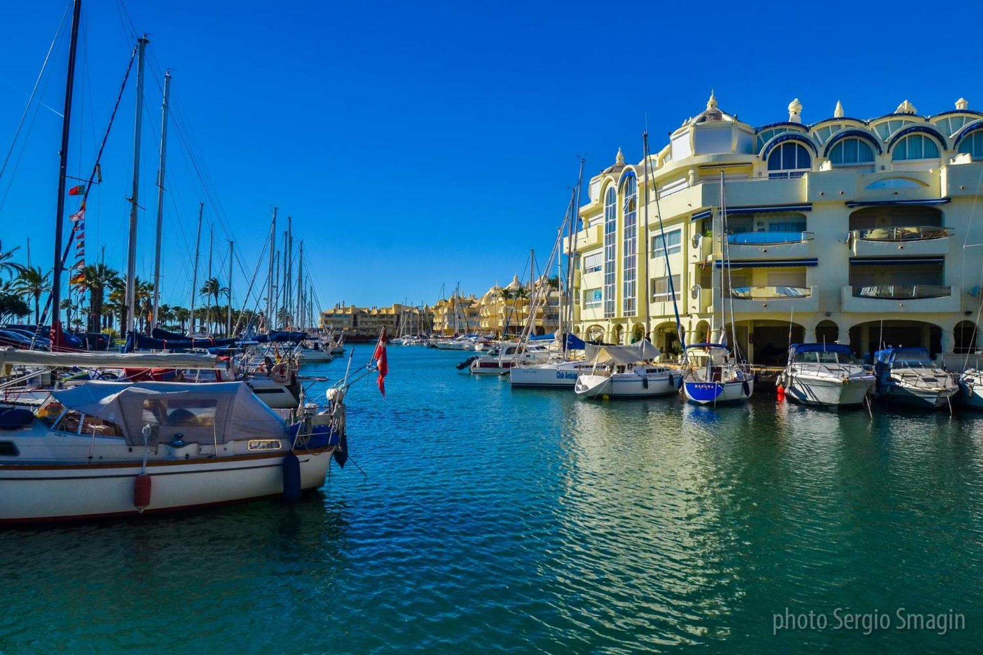 135 Agata Apartamentos. Piscina Y Playa. A Corta Distancia Del Centro. เบนัลมาเดนา ภายนอก รูปภาพ